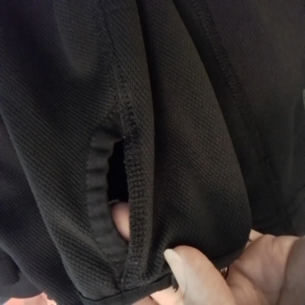 The North Face Lightweight Recycled Polyester 1/4 Zip Pullover Jacket Black - L